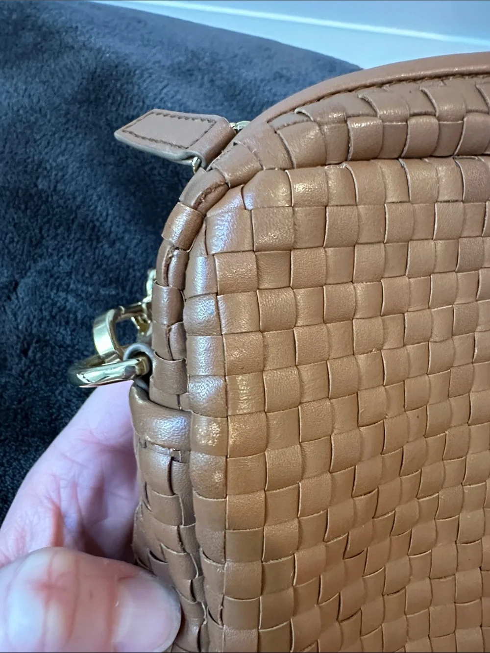 Quince Italian Leather Handwoven Crossbody - Picture 14 of 14
